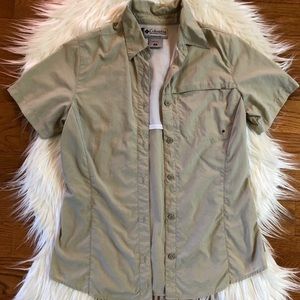 Columbia Button Up Tee- Shirt